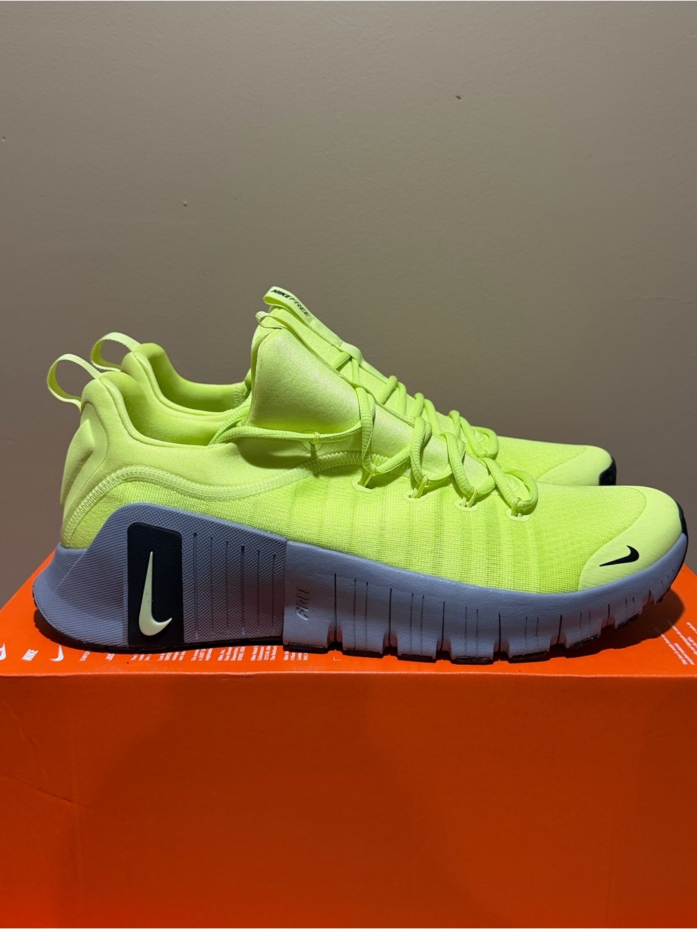 Nike Free Metcon 6 Lemon Twist FJ7127-700 Men’s Size 15